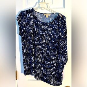 MICHAEL KORS Women's Asymmetrical cap sleeve blouse. Blue, Black, White.…